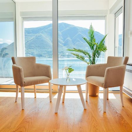 Sea View Apartment For 4 Котор Екстер'єр фото