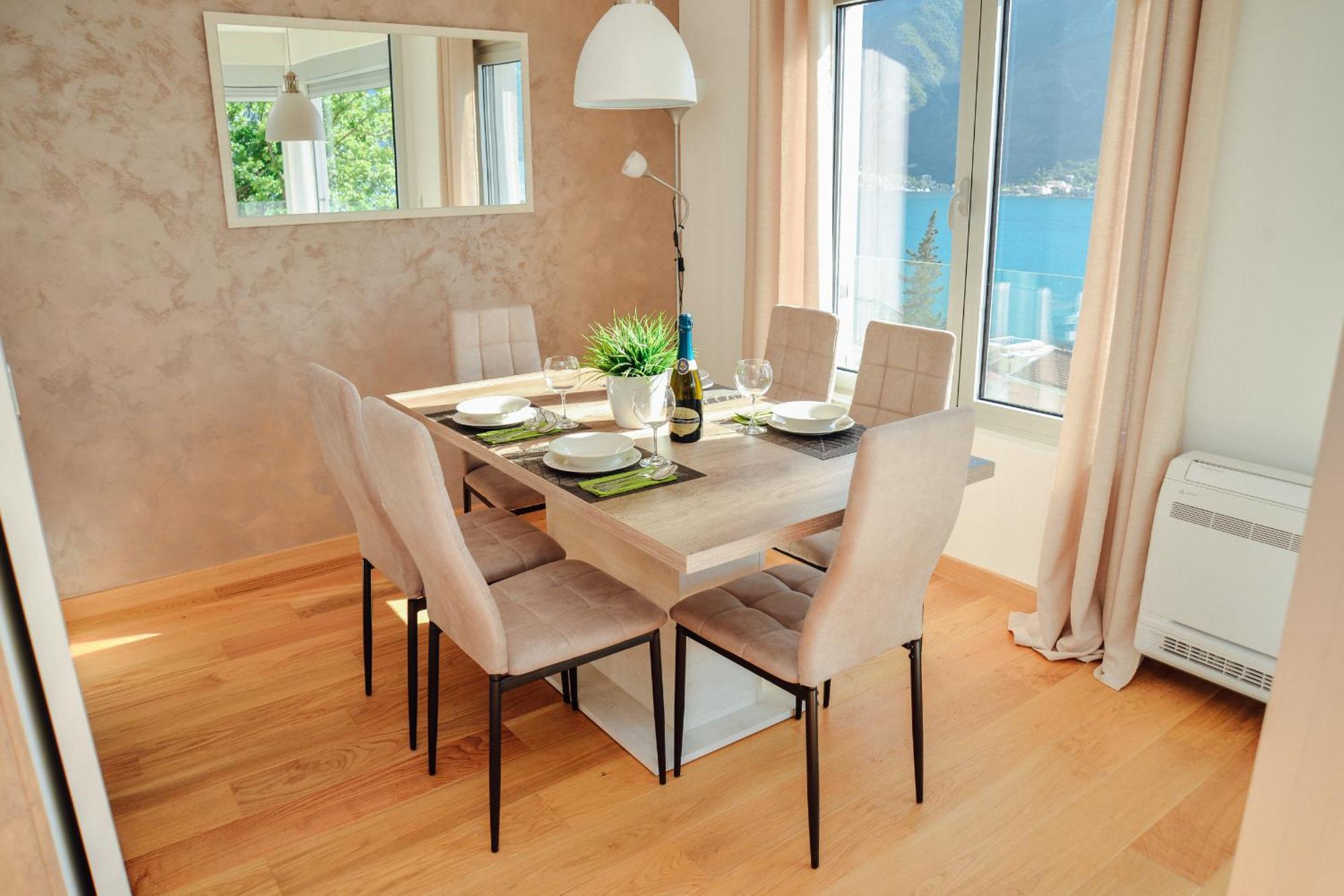 Sea View Apartment For 4 Котор Екстер'єр фото
